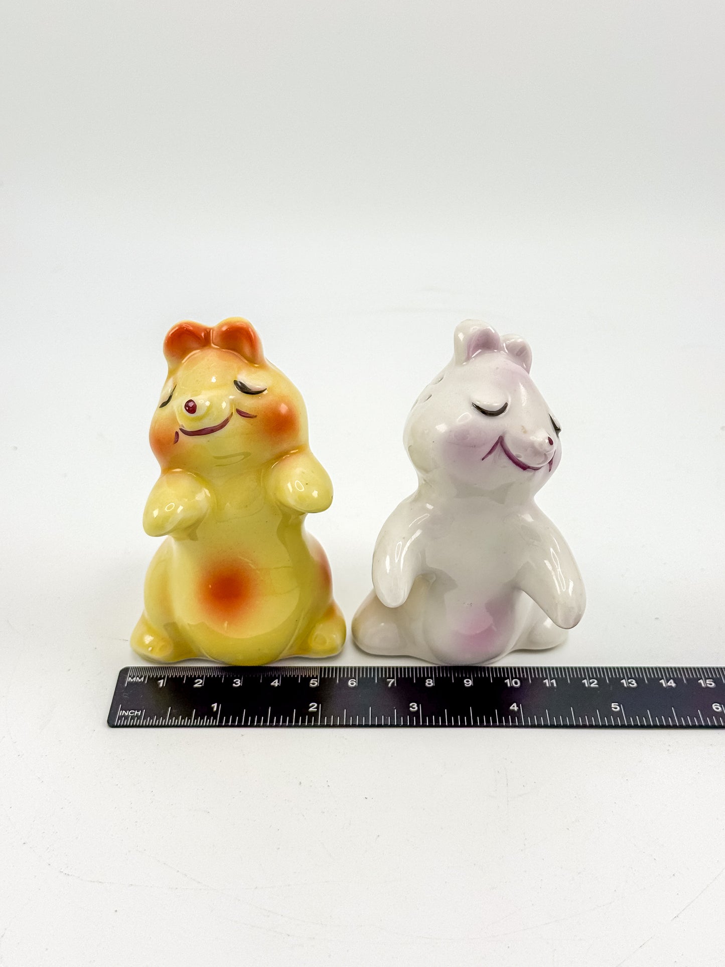 Vintage Van Tellingen Bunny Hug Salt and Pepper Shakers, 1950s Russ Berrie Hugger Set