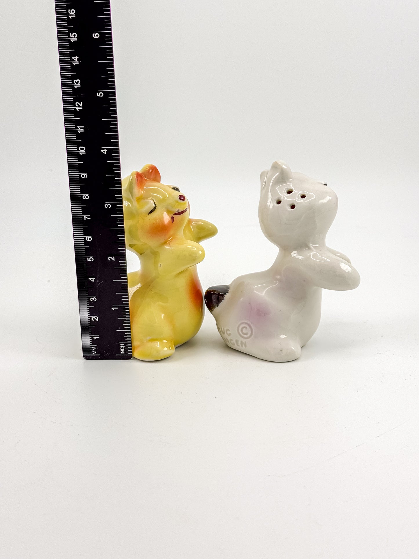 Vintage Van Tellingen Bunny Hug Salt and Pepper Shakers, 1950s Russ Berrie Hugger Set