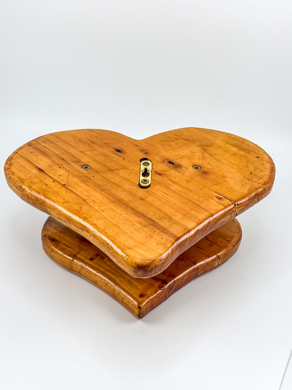 Vintage Heart Shaped Wooden Two-Tier Wall Hanger for Towels, Blankets, or Quilts