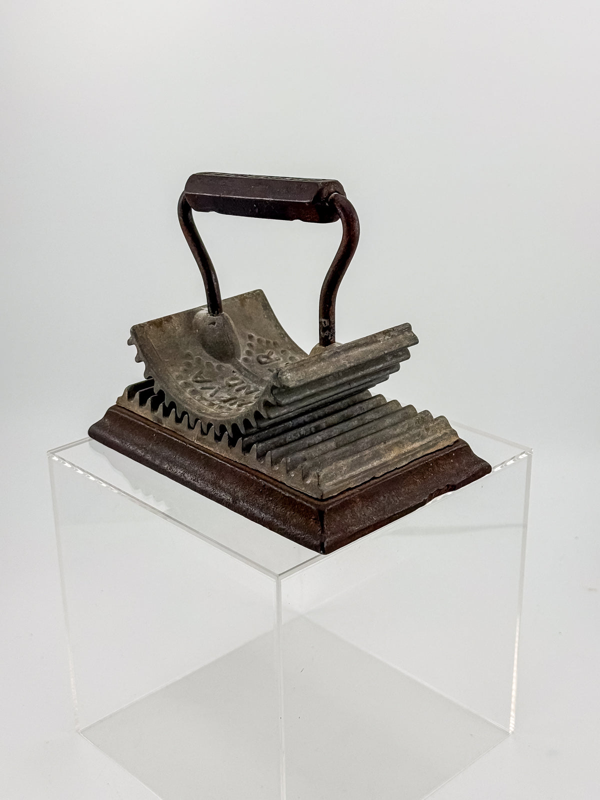 Antique hand fluter, Geneva hand fluter, 1866 fluting iron