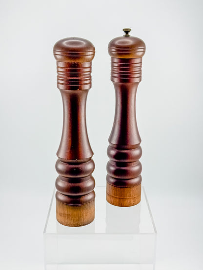 Vintage Nasco Master Pieces in Wood Turned Pepper Mill and Salt Shaker Set, Made in Japan