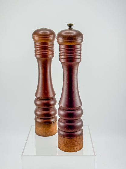 Vintage Nasco Master Pieces in Wood Turned Pepper Mill and Salt Shaker Set, Made in Japan