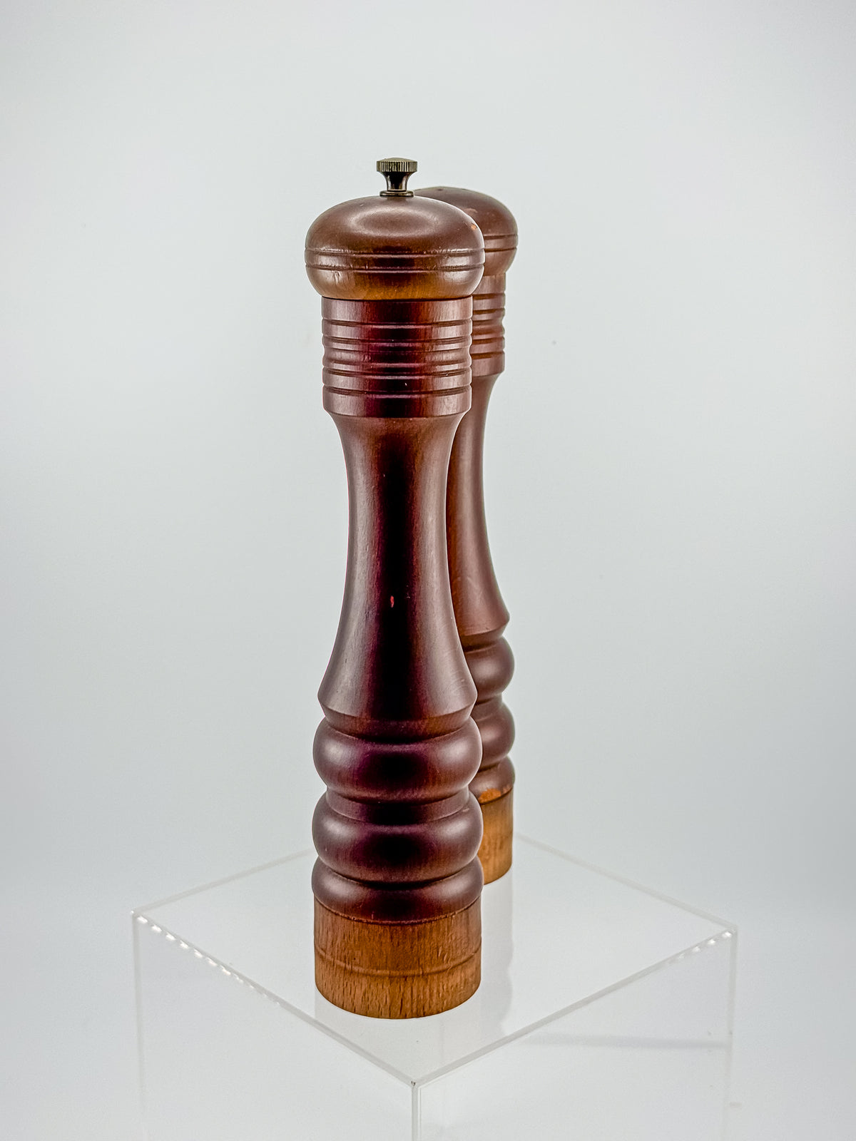 Vintage Nasco Master Pieces in Wood Turned Pepper Mill and Salt Shaker Set, Made in Japan