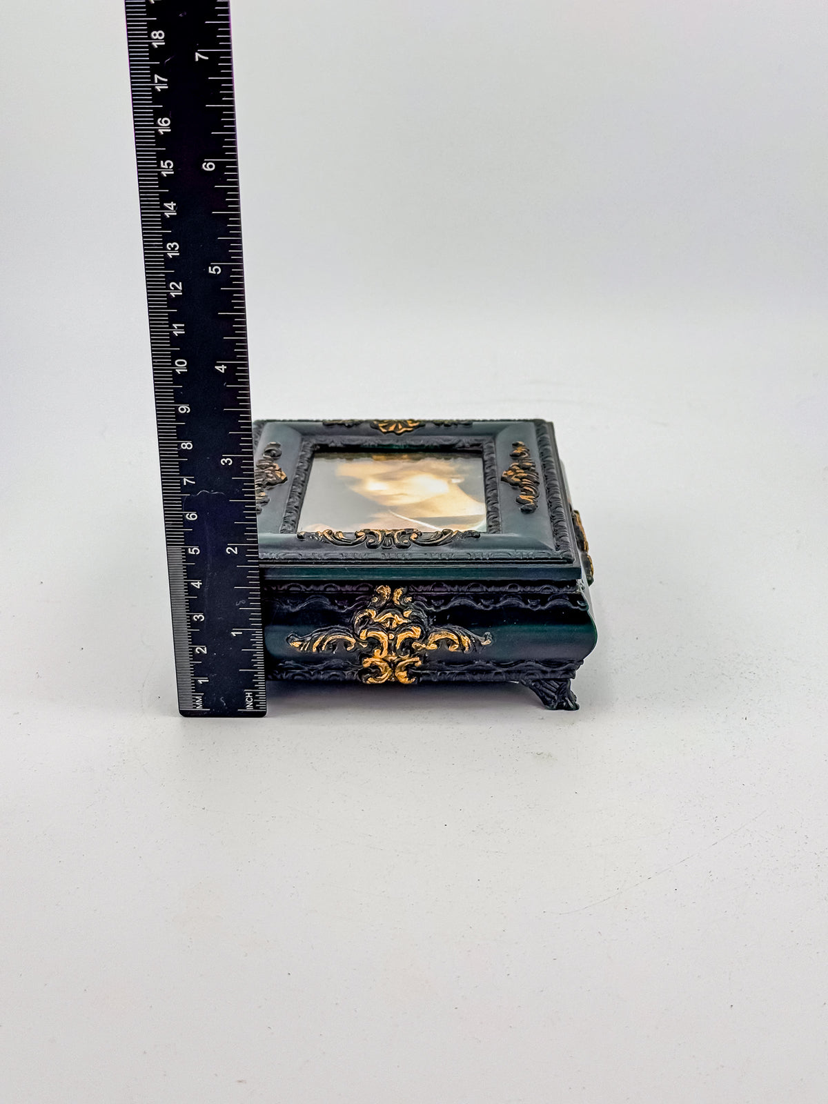 Vintage Florentine Style Ornate Jewelry Box with Built-In Photo Frame Lid, Dark Green Finish and Gold Filigree