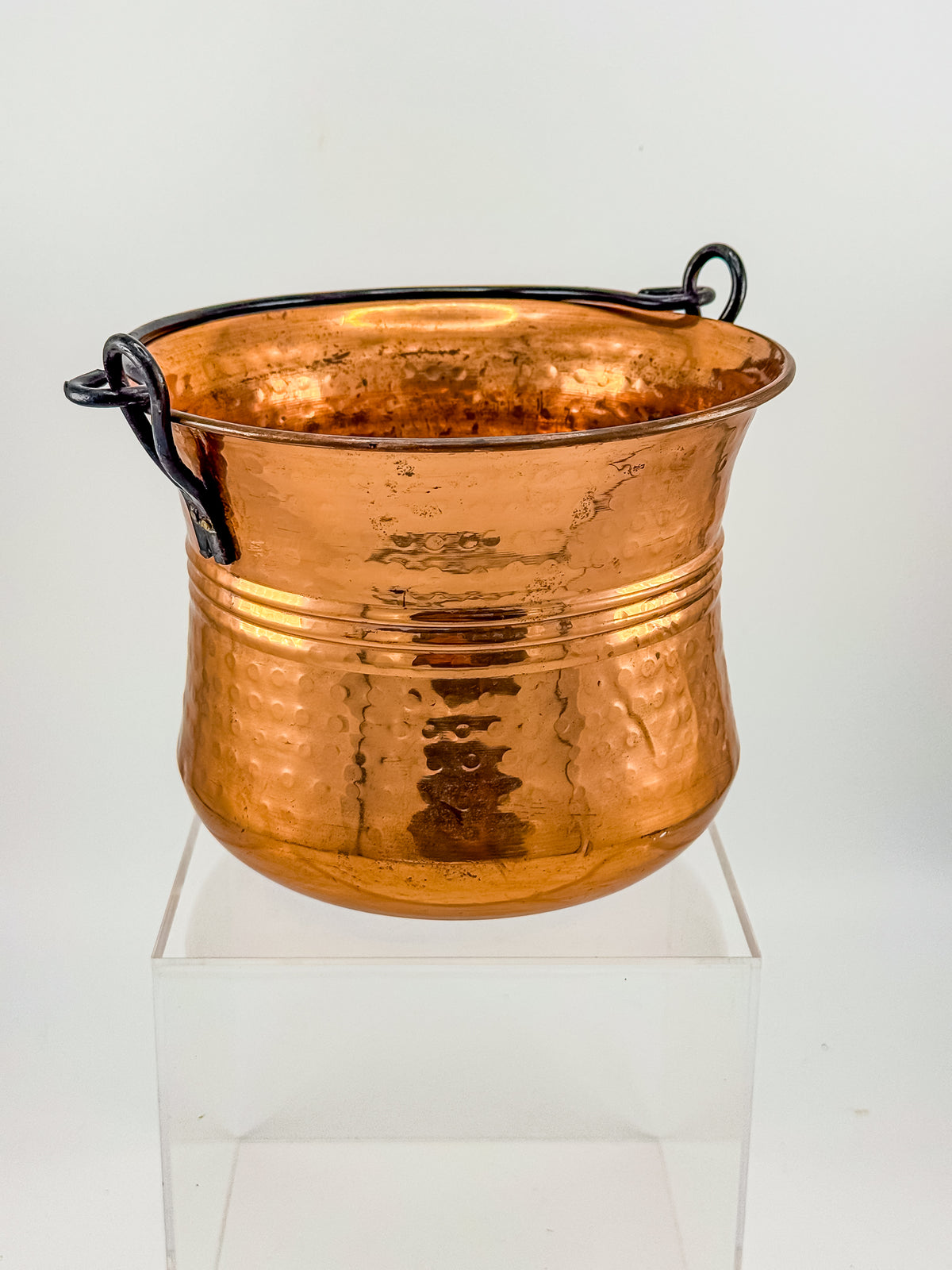 Vintage Hammered Copper Cauldron Pot with Metal Bail Handle
