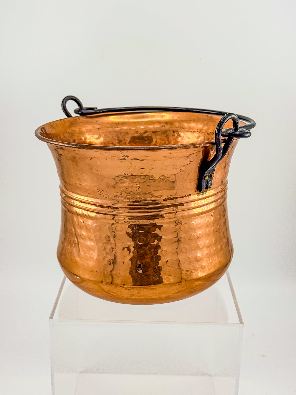 Vintage Hammered Copper Cauldron Pot with Metal Bail Handle
