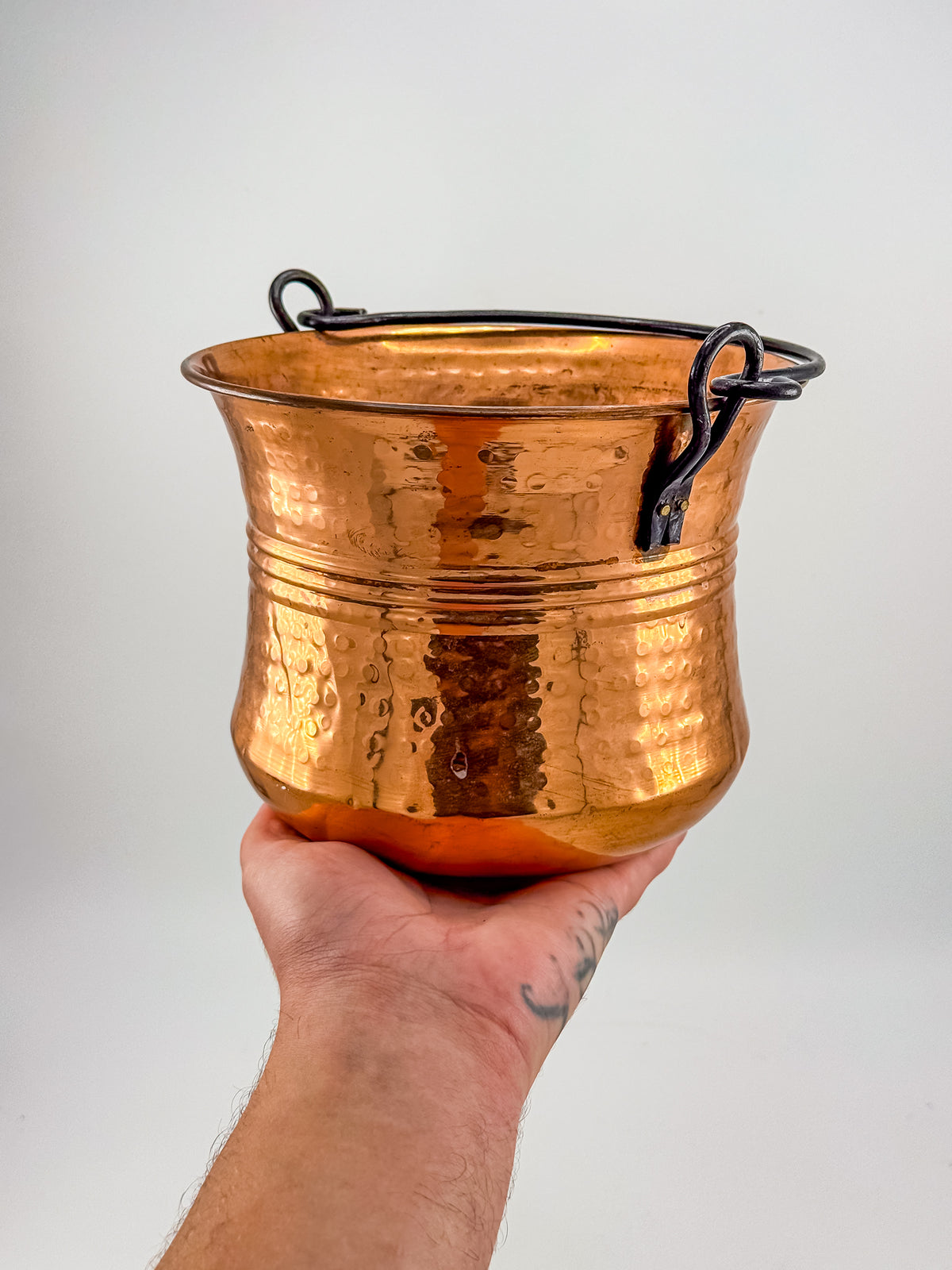 Vintage Hammered Copper Cauldron Pot with Metal Bail Handle