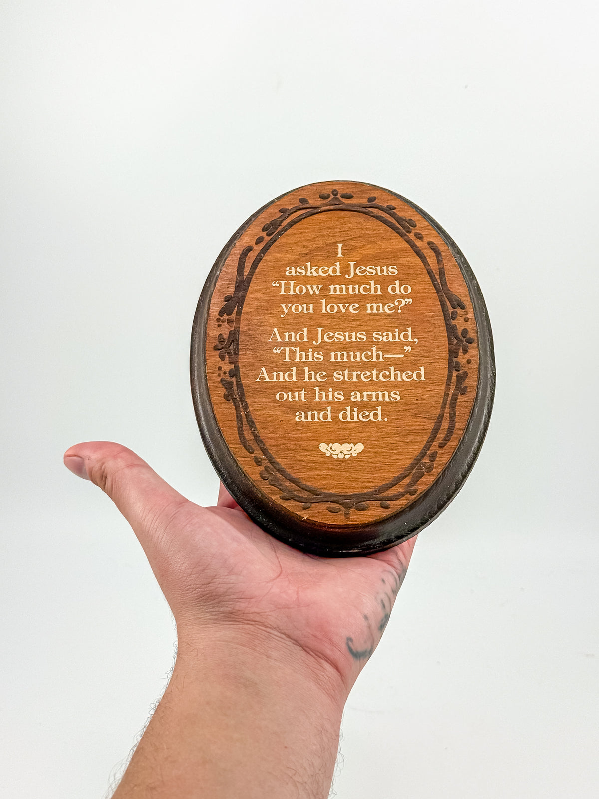Vintage Oval Wooden Christian Wall Plaque with “How Much Do You Love Me?” Jesus Quote and Floral Border
