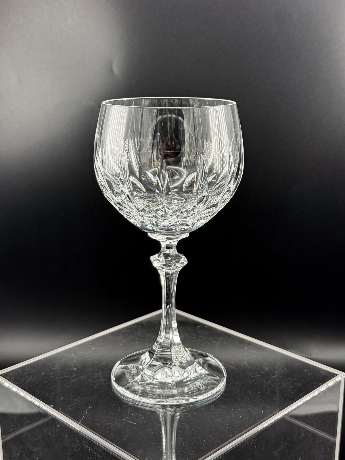 Schott-Zwiesel Gardone Wine Glass with Patterned Bowl and Faceted Stem, Sold Individually
