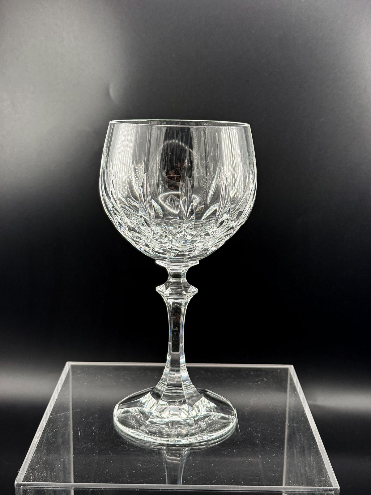 Schott-Zwiesel Gardone Wine Glass with Patterned Bowl and Faceted Stem, Sold Individually