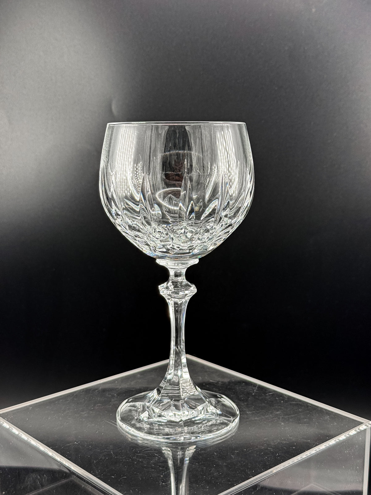 Schott-Zwiesel Gardone Wine Glass with Patterned Bowl and Faceted Stem, Sold Individually