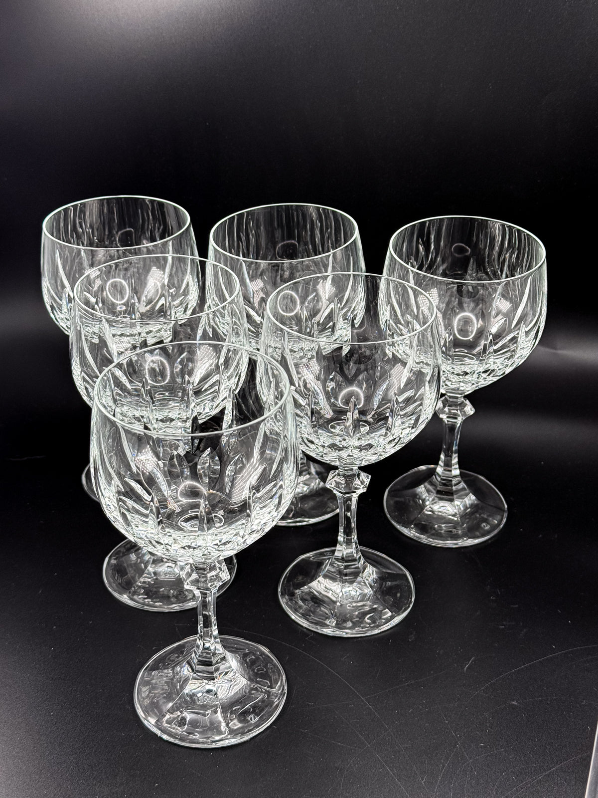 Schott-Zwiesel Gardone Water Goblet with Patterned Bowl and Faceted Stem, Sold Individually