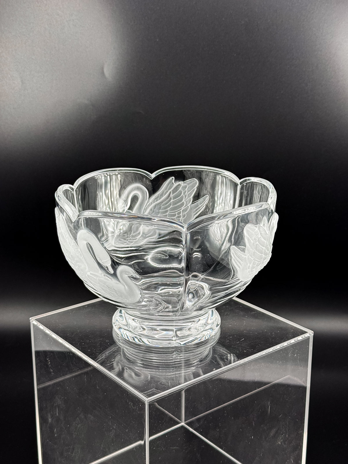 Clear Glass Footed Bowl with Frosted Swan Motifs and Scalloped Rim, Romantic Decorative Candy Dish