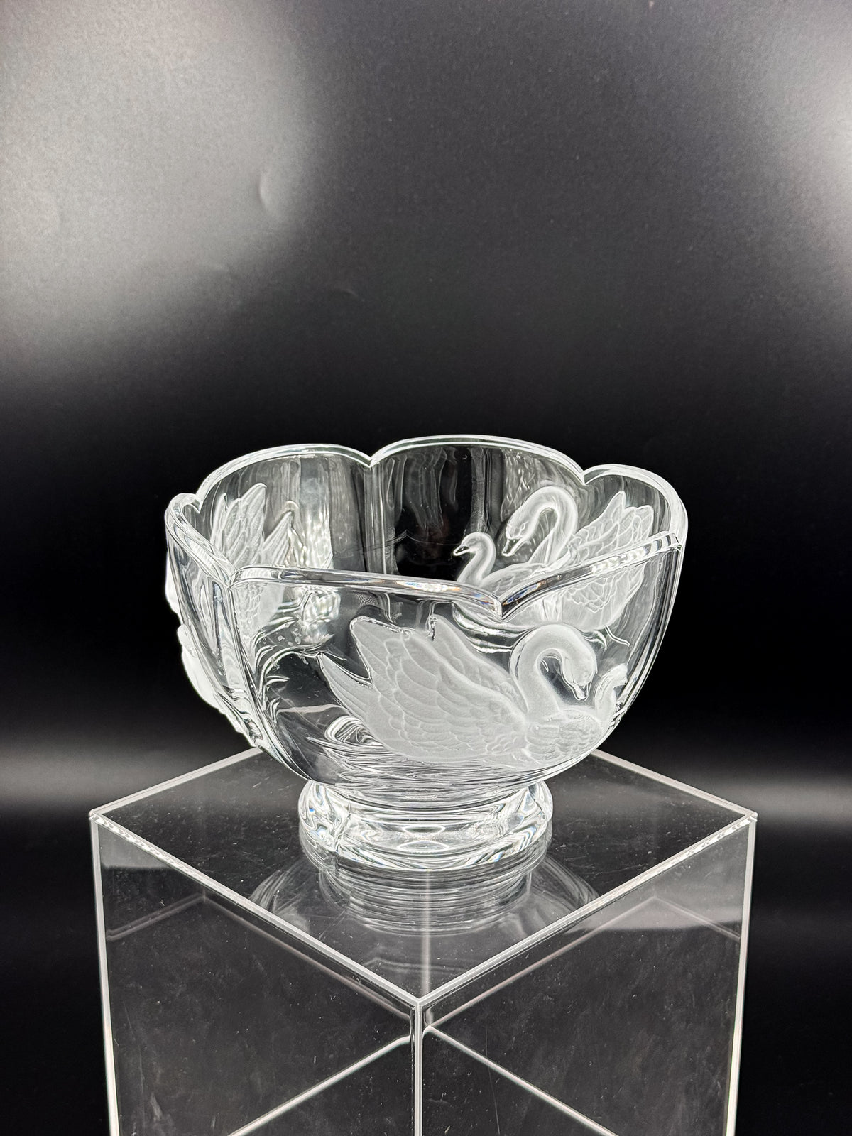 Clear Glass Footed Bowl with Frosted Swan Motifs and Scalloped Rim, Romantic Decorative Candy Dish