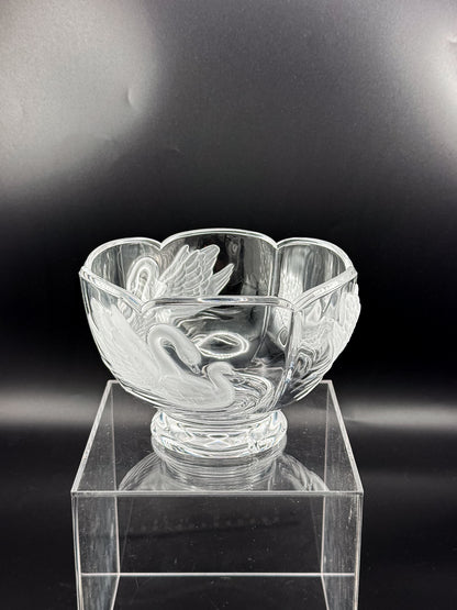 Clear Glass Footed Bowl with Frosted Swan Motifs and Scalloped Rim, Romantic Decorative Candy Dish