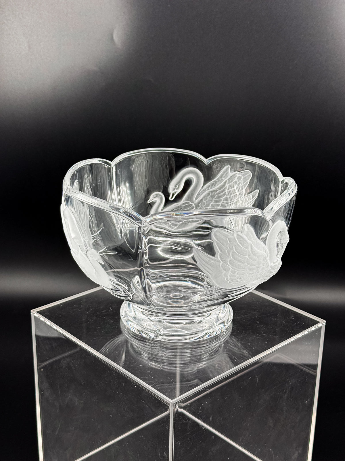 Clear Glass Footed Bowl with Frosted Swan Motifs and Scalloped Rim, Romantic Decorative Candy Dish