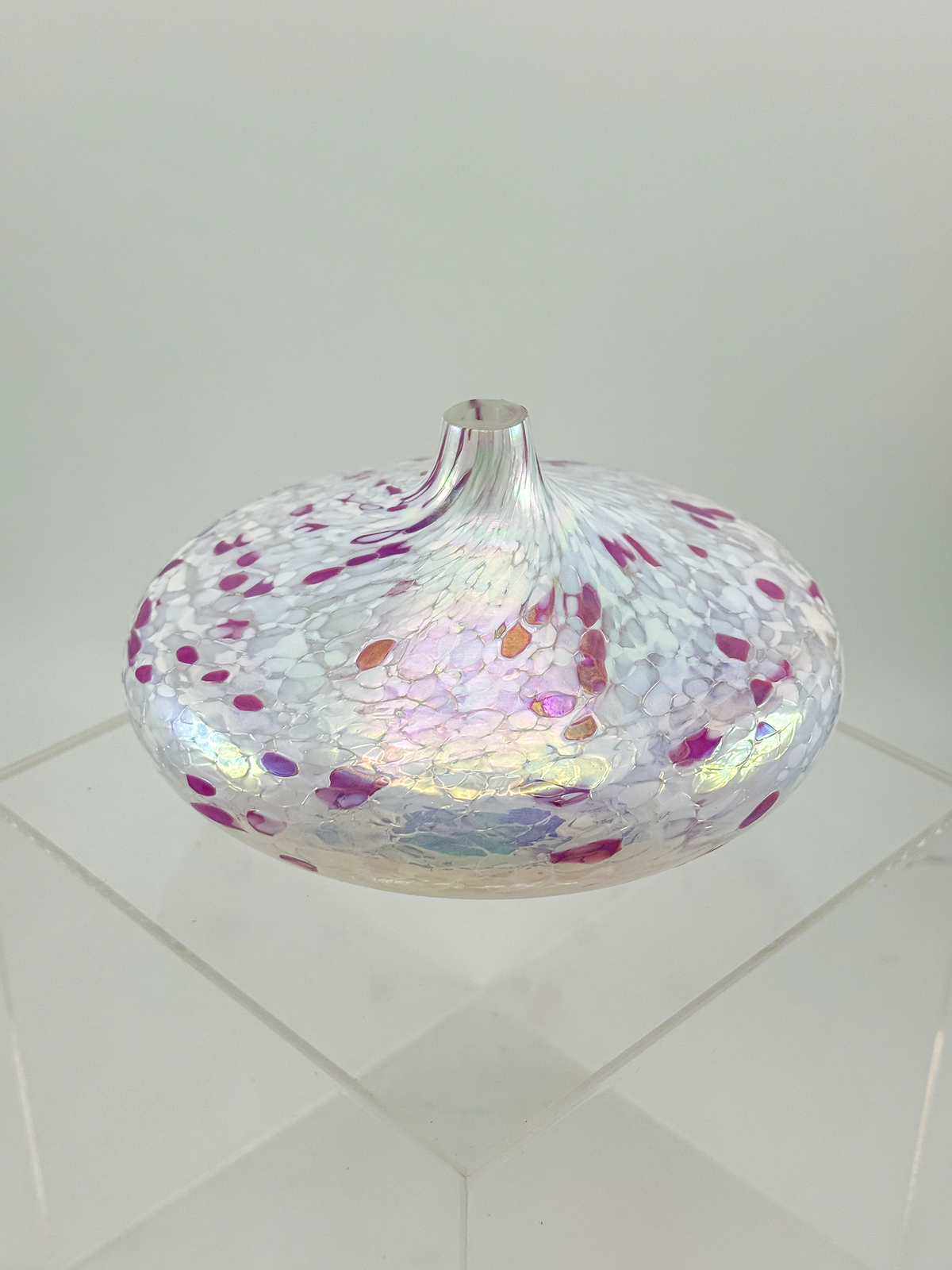 1995 Roger Vines MSH Art Glass Oil Lamp in Iridescent Pink and White with Mount St. Helens Ash, Signed
