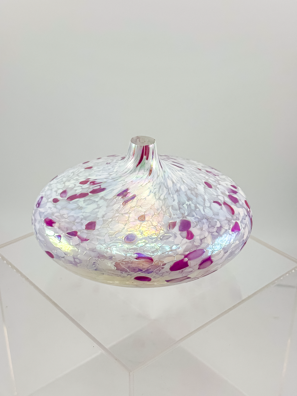 1995 Roger Vines MSH Art Glass Oil Lamp in Iridescent Pink and White with Mount St. Helens Ash, Signed