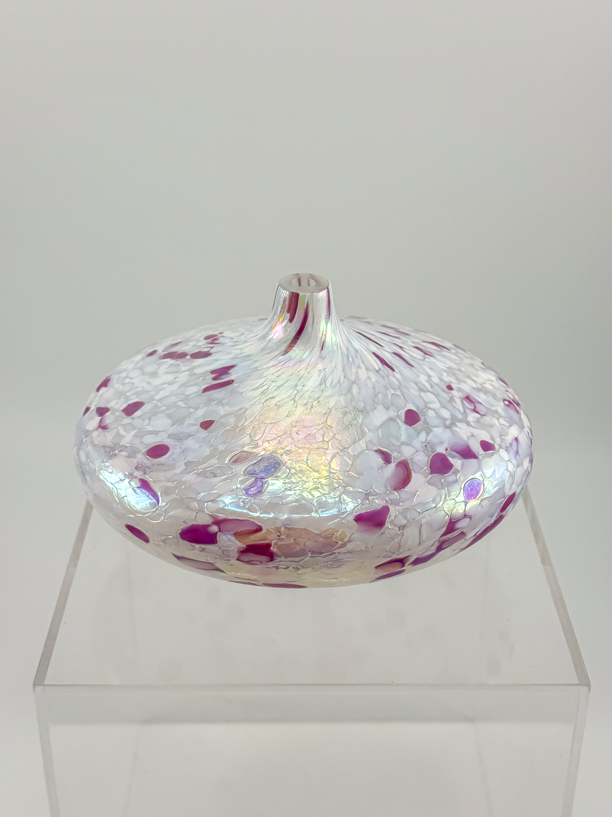 1995 Roger Vines MSH Art Glass Oil Lamp in Iridescent Pink and White with Mount St. Helens Ash, Signed