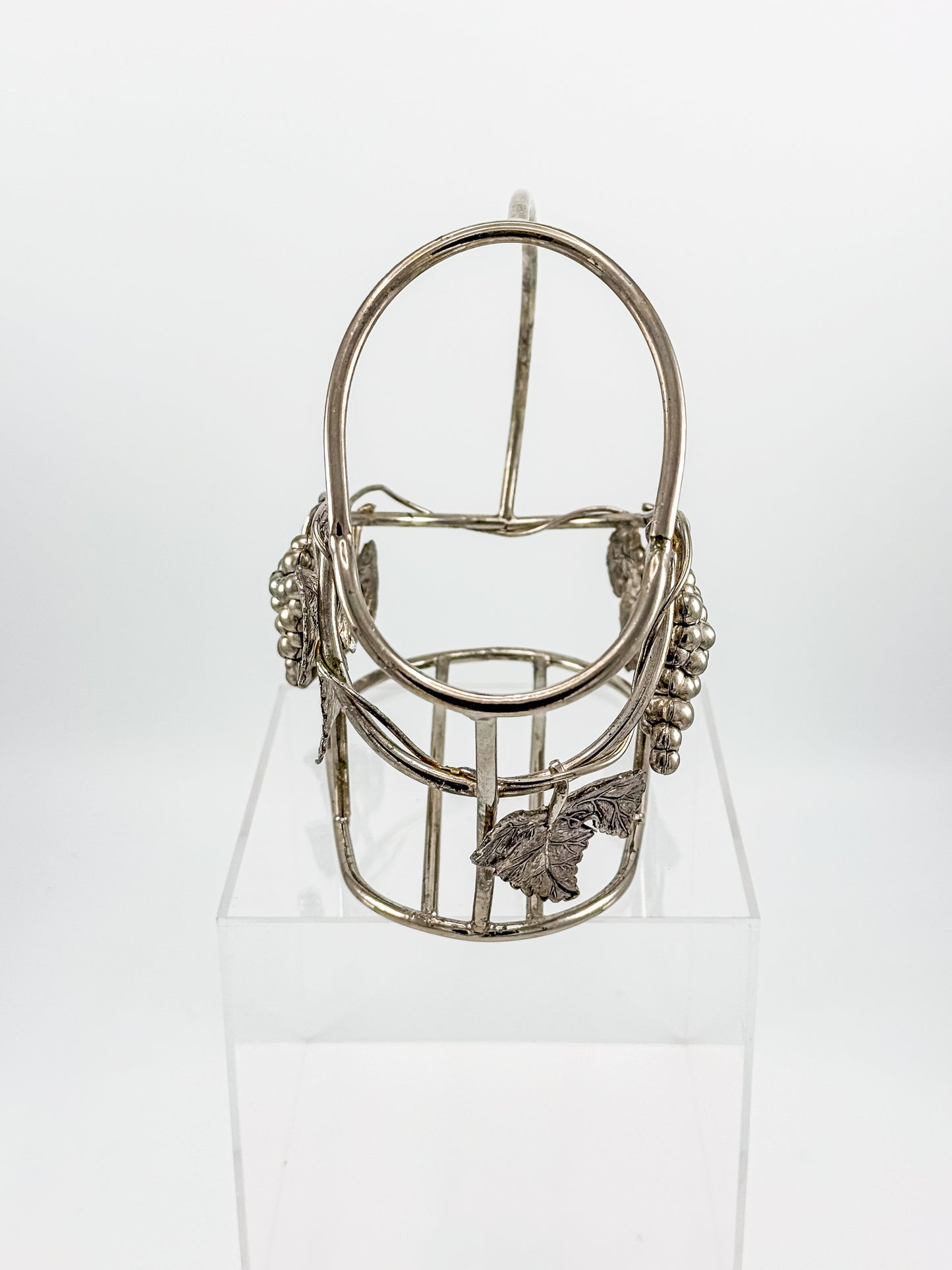 Vintage Godinger Silver Plated Wine Bottle Cradle with Grapevine Motif, Ornate Vine Leaf and Grape Cluster Wine Server