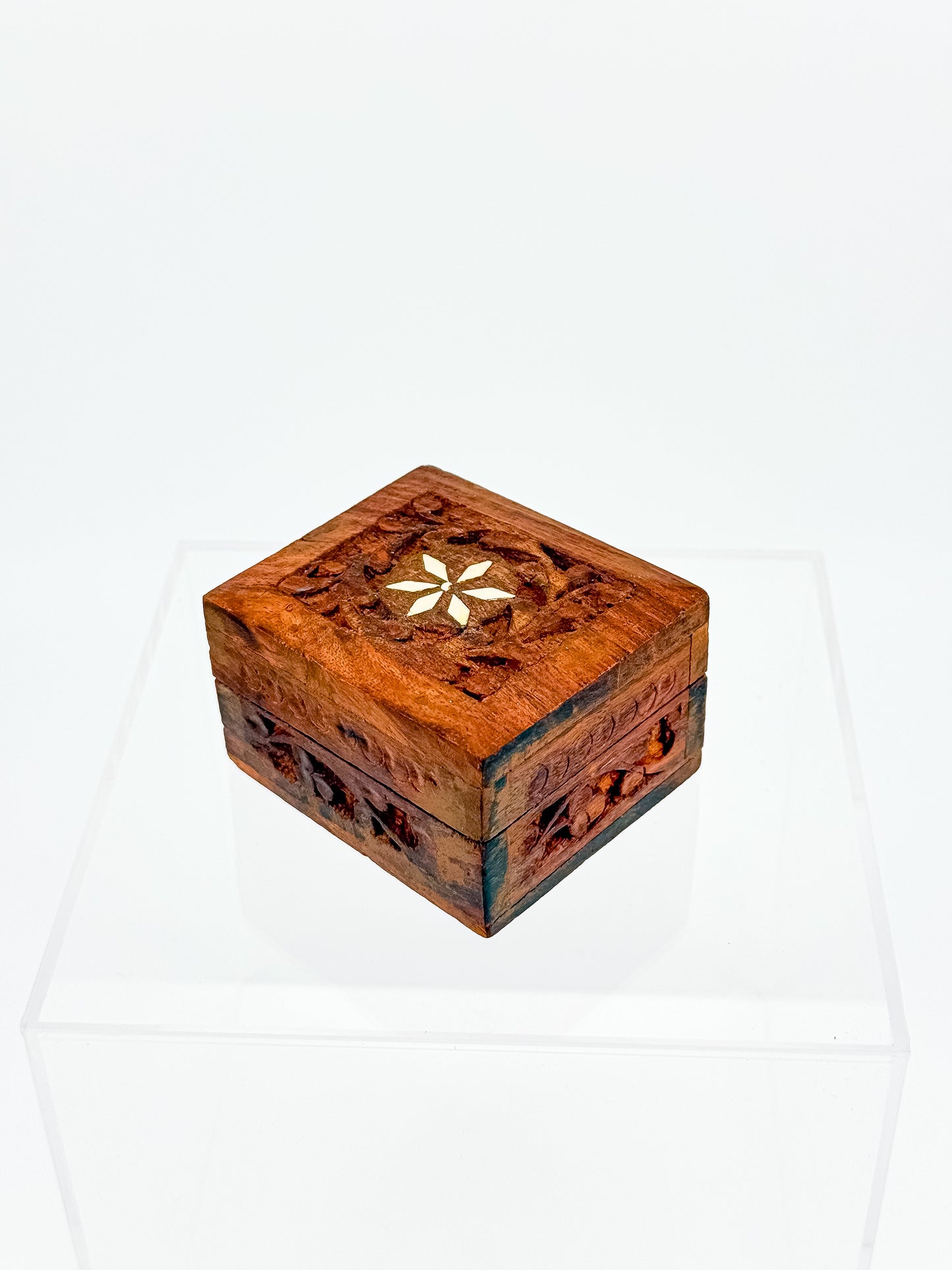 Vintage Carved Wood Trinket Box — Floral Relief & Inlay Lid, Blue Velvet Interior