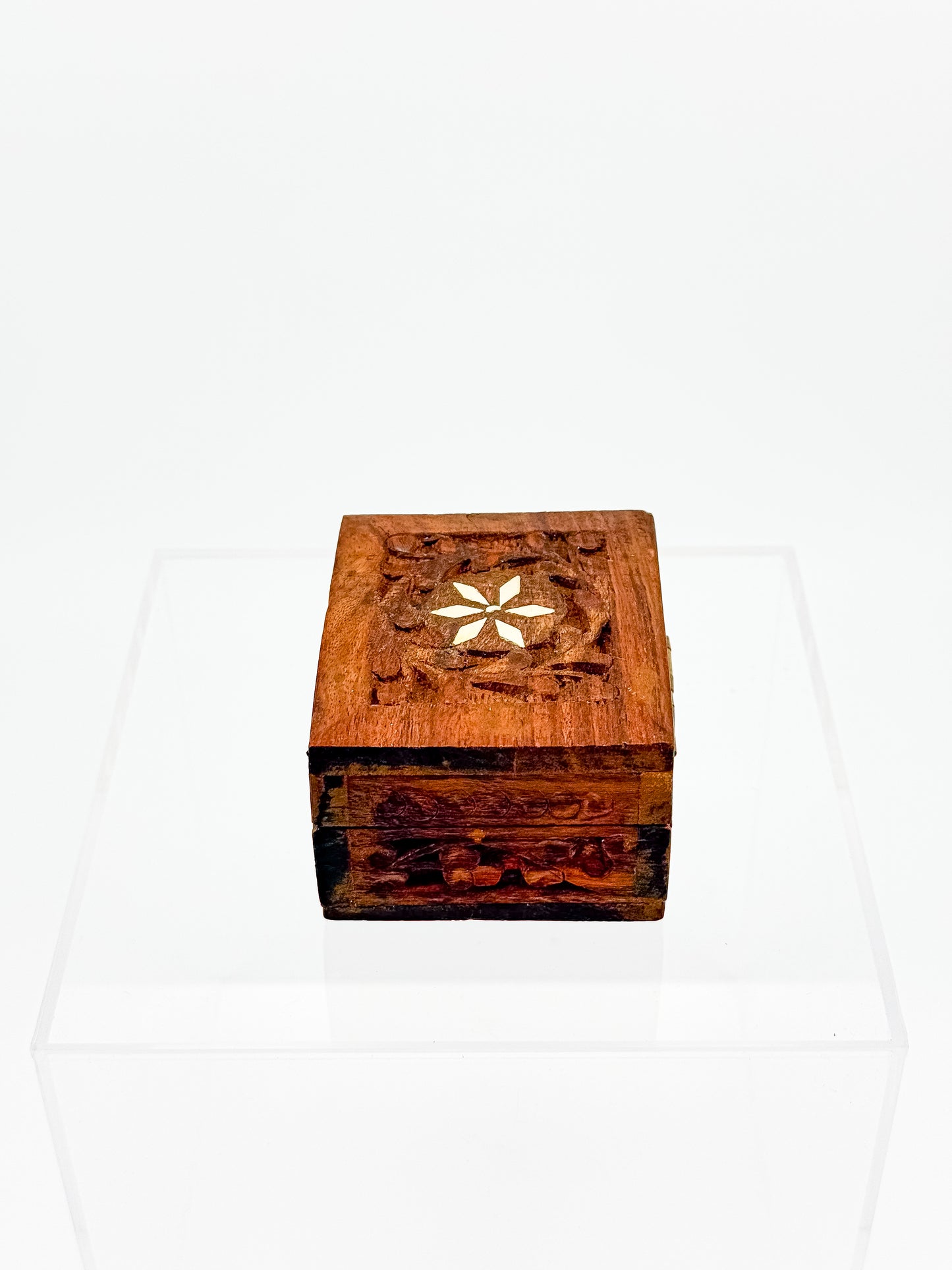 Vintage Carved Wood Trinket Box — Floral Relief & Inlay Lid, Blue Velvet Interior