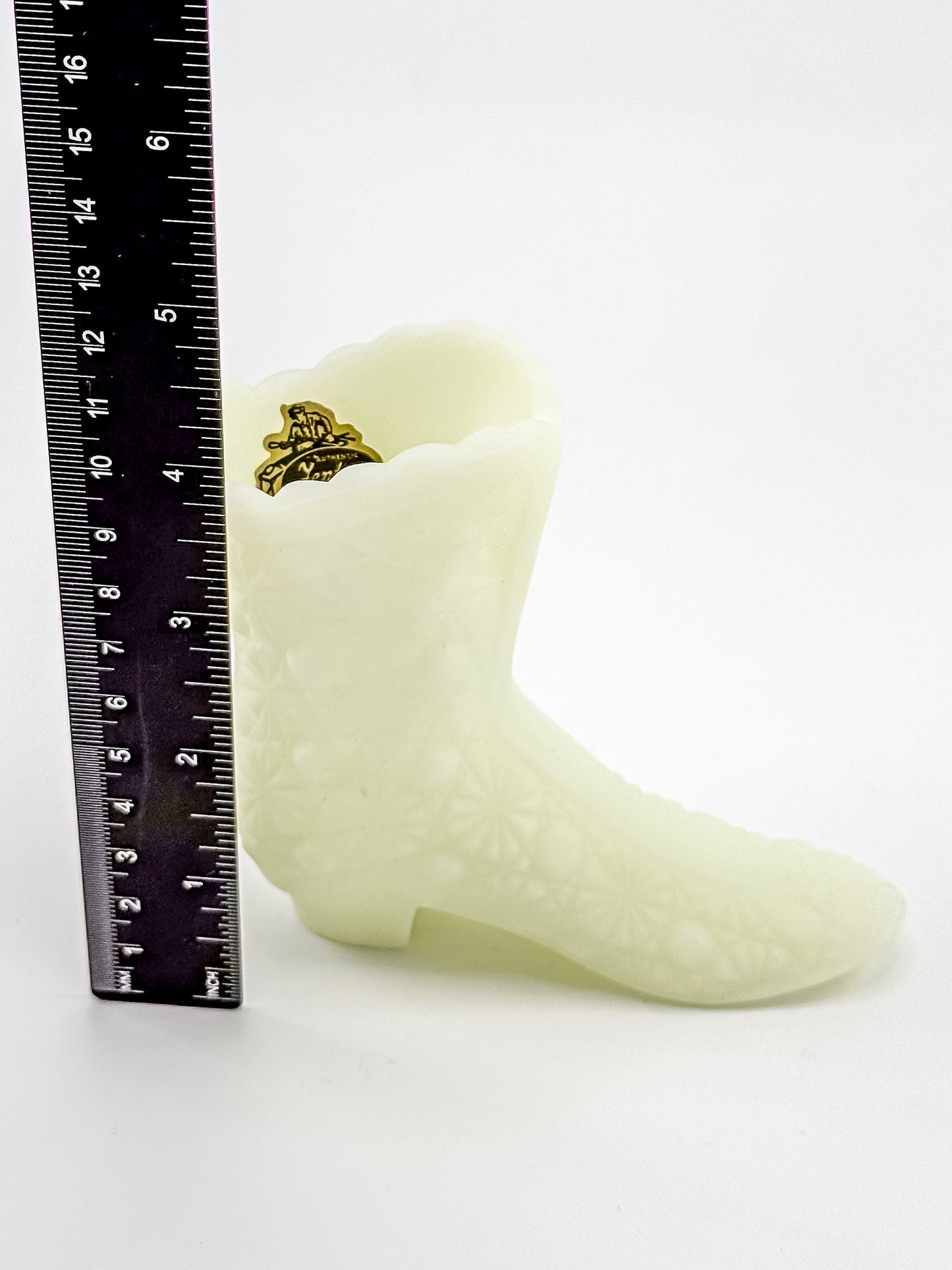 Vintage Fenton Uranium Glass Boot – Daisy & Button Pattern