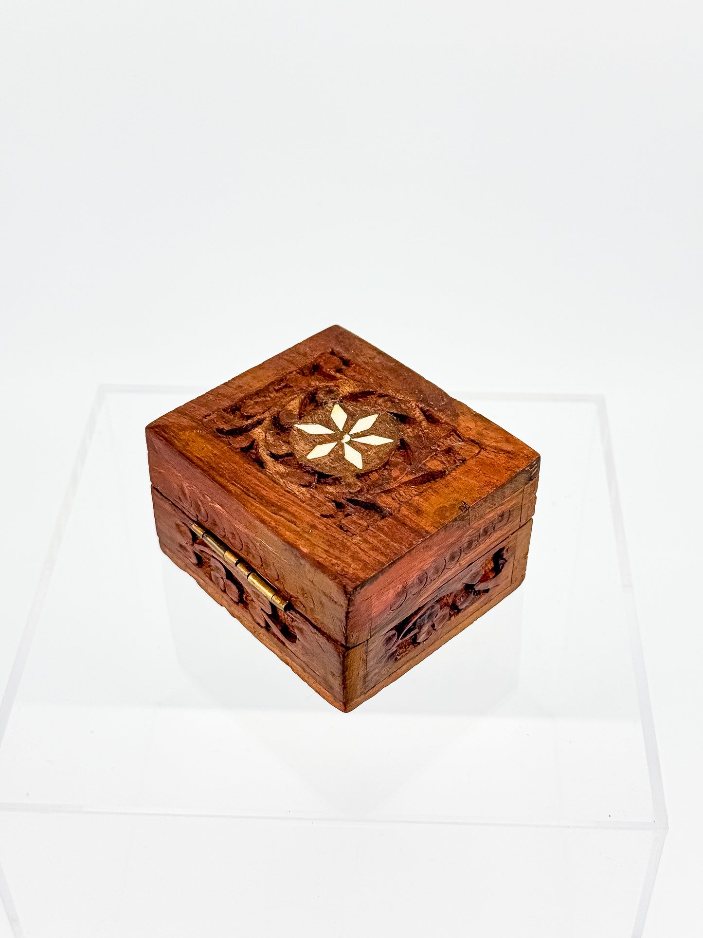Vintage Carved Wood Trinket Box — Floral Relief & Inlay Lid, Blue Velvet Interior