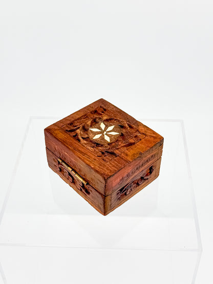 Vintage Carved Wood Trinket Box — Floral Relief & Inlay Lid, Blue Velvet Interior