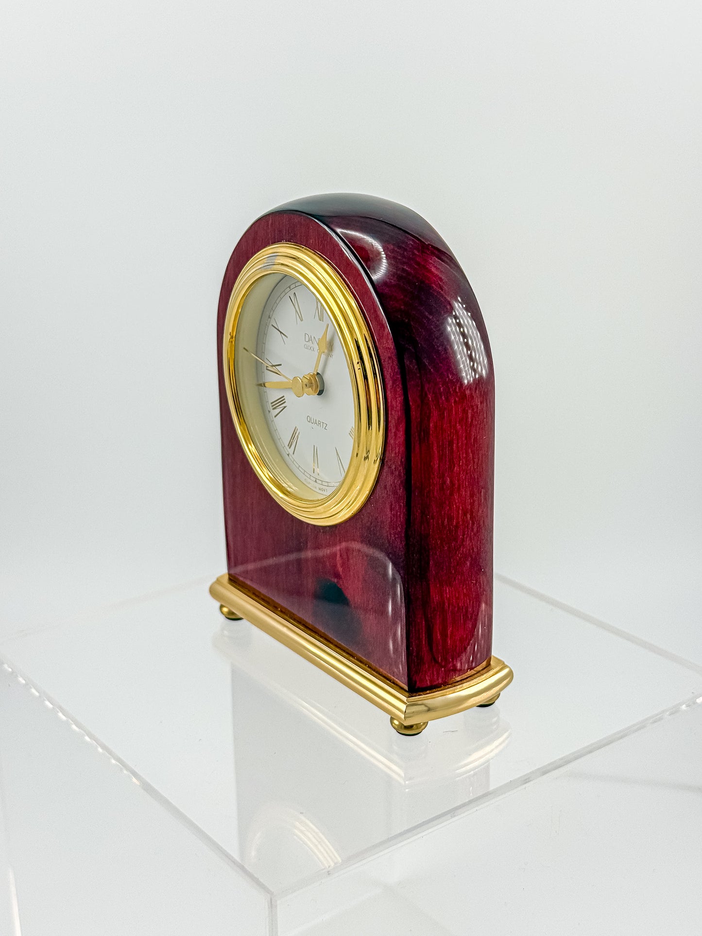 Vintage Danbury Mahogany Arch Desk Clock — Quartz, Gold-Tone Brass Base