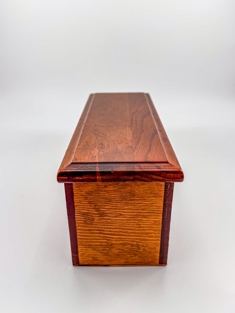 Vintage Pfaltzgraff Yorktowne Wood Double Recipe Box with Ceramic Medallion
