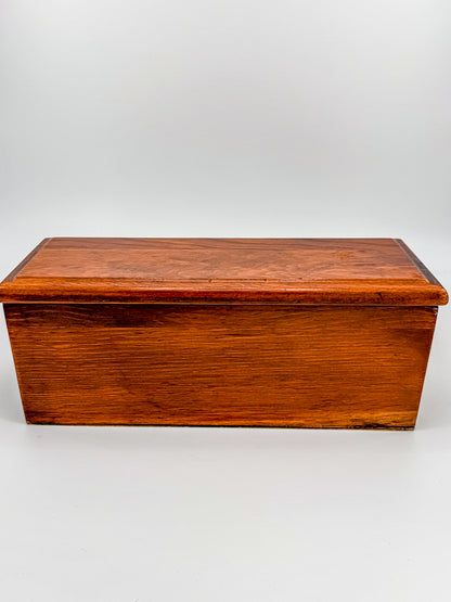 Vintage Pfaltzgraff Yorktowne Wood Double Recipe Box with Ceramic Medallion