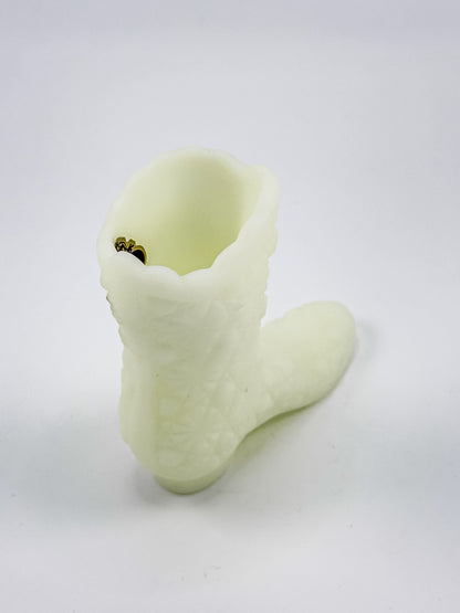 Vintage Fenton Uranium Glass Boot – Daisy & Button Pattern